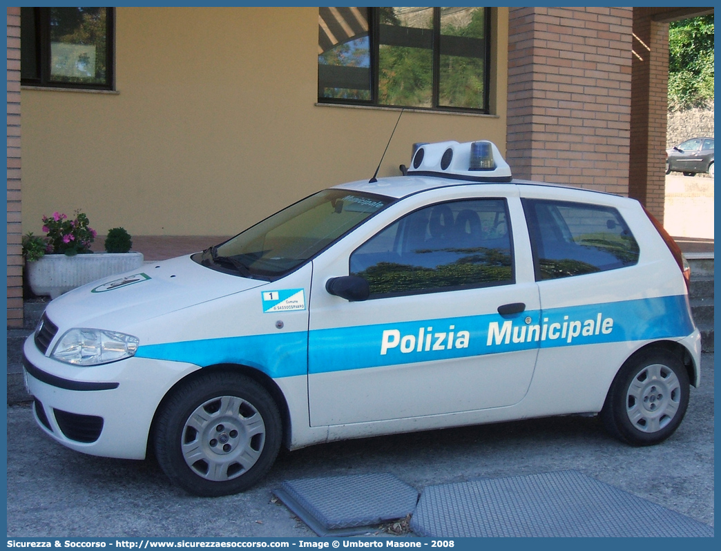 -
Polizia Municipale
Comune di Sassocorvaro
Fiat Punto III serie
Parole chiave: Polizia;Locale;Municipale;Sassocorvaro;Fiat;Punto