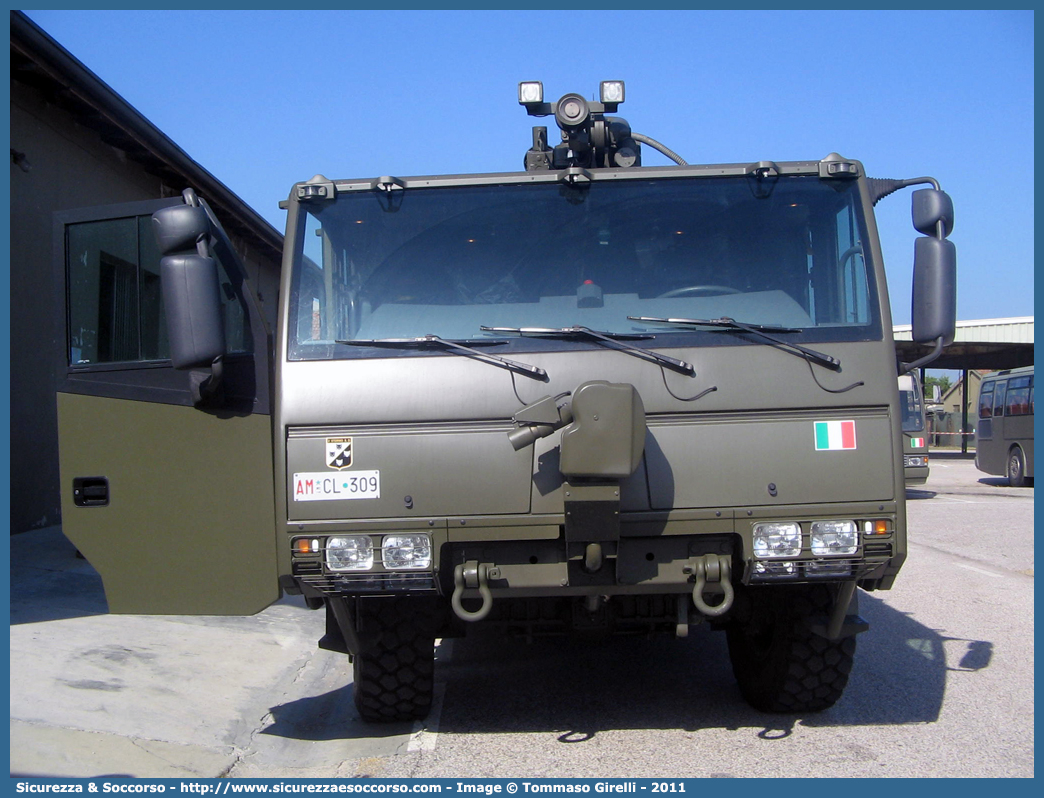 AM CL309
Aeronautica Militare Italiana
Servizio Antincendio
Iveco Magirus DragonFly x4 Aviotrasportabile
Parole chiave: AM;AMI;Aeronautica;Militare;Italiana;Servizio;Antincendio;Iveco;Magirus;DragonFly;x4;Aviotrasportabile;CL309