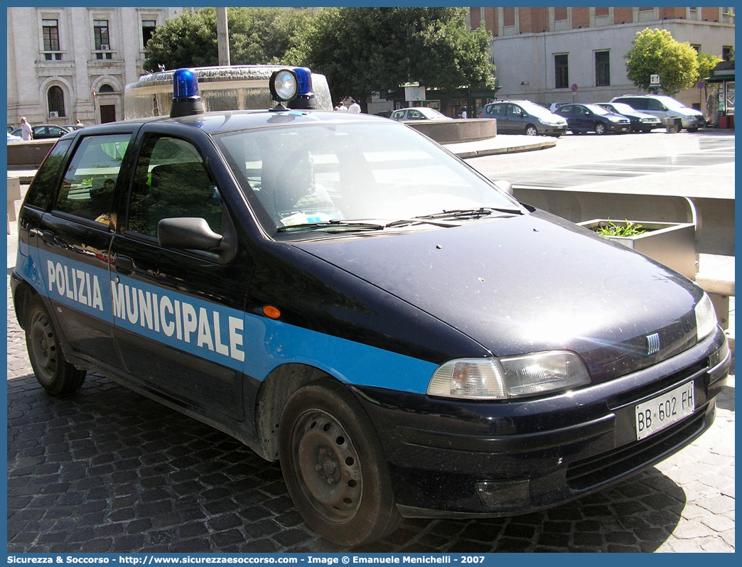 -
Polizia Municipale
Comune di Arrone
Fiat Punto I serie
Parole chiave: Polizia;Locale;Municipale;Arrone;Fiat;Punto