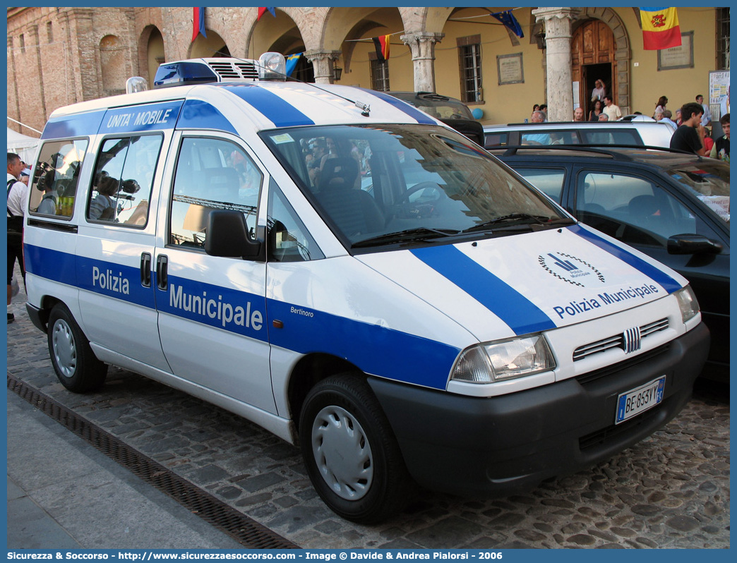 -
Polizia Municipale
Comune di Bertinoro
Fiat Scudo I serie
Allestitore Focaccia Group S.r.l.
Parole chiave: Polizia;Locale;Municipale;Bertinoro;Fiat;Scudo;Focaccia