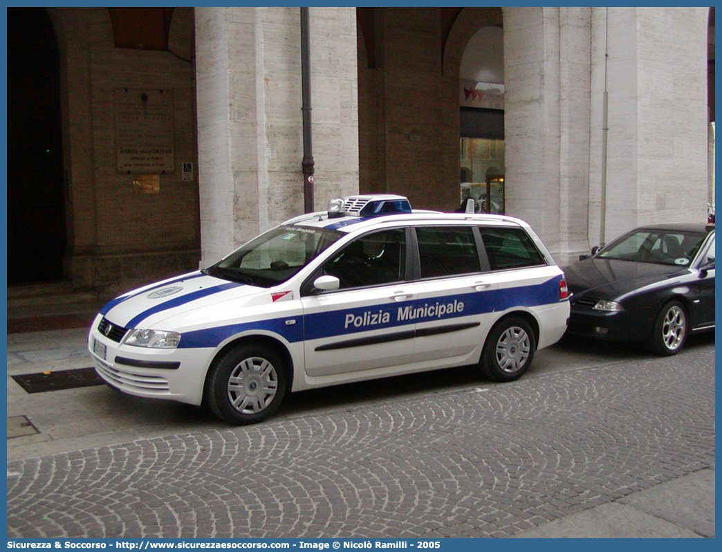 -
Polizia Municipale
Comune di Bertinoro
Fiat Stilo Multiwagon
Allestitore Focaccia Group S.r.l.
Parole chiave: Polizia;Locale;Municipale;Bertinoro;Fiat;Stilo;Multiwagon;Focaccia