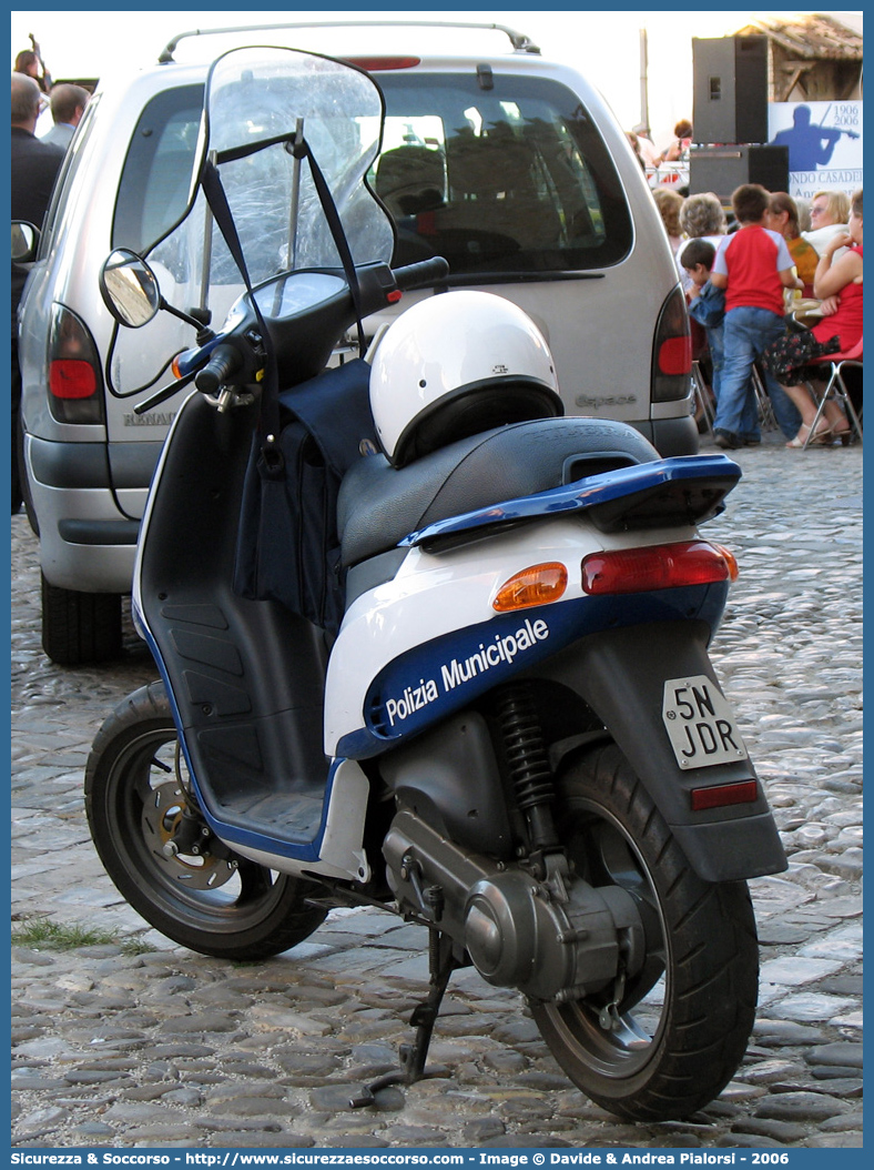 -
Polizia Municipale
Comune di Bertinoro
Gilera Typhoon
Parole chiave: Polizia;Locale;Municipale;Bertinoro;Gilera;Typhoon