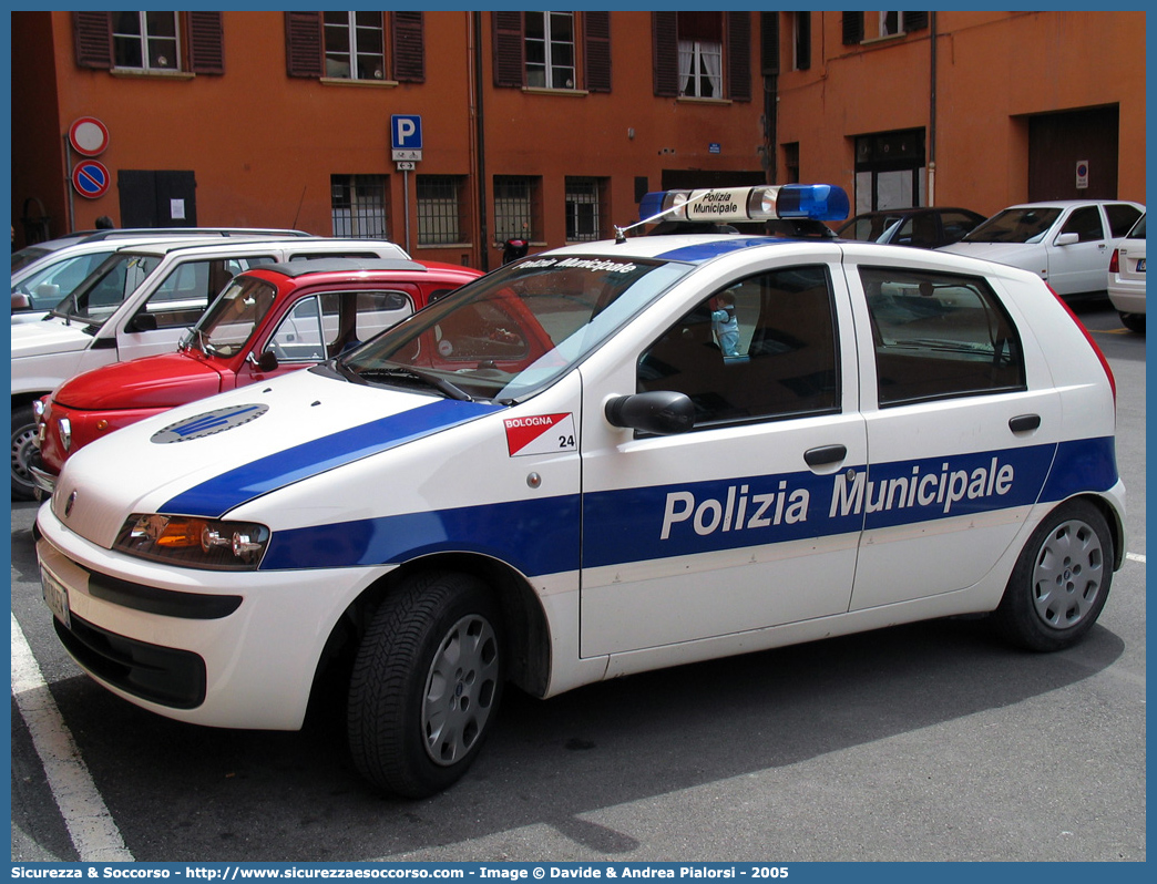 -
Polizia Municipale
Comune di Bologna
Fiat Punto II serie
Allestitore Bertazzoni S.r.l.
Parole chiave: Polizia;Municipale;Locale;Bologna;Fiat;Punto;Bertazzoni