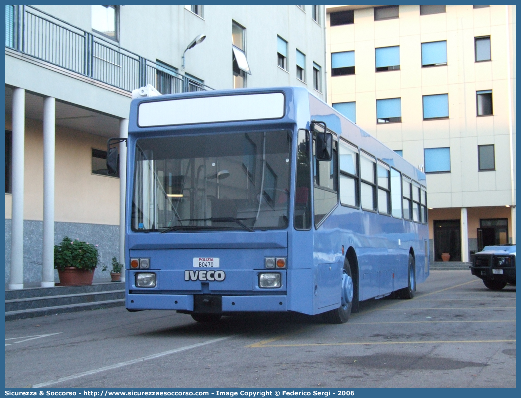 Polizia B0470
Polizia di Stato
Reparto Mobile
Iveco S EffeUno 571
Scuola Mobile di Polizia
Parole chiave: PS;P.S.;Polizia;Polizia di Stato;Reparto Mobile;Scuola;Iveco;S;EffeUno;571;B0470