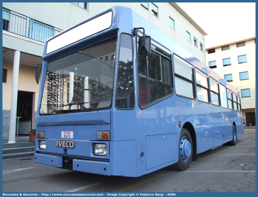 Polizia B0470
Polizia di Stato
Reparto Mobile
Iveco S EffeUno 571
Scuola Mobile di Polizia
Parole chiave: PS;P.S.;Polizia;Polizia di Stato;Reparto Mobile;Scuola;Iveco;S;EffeUno;571;B0470