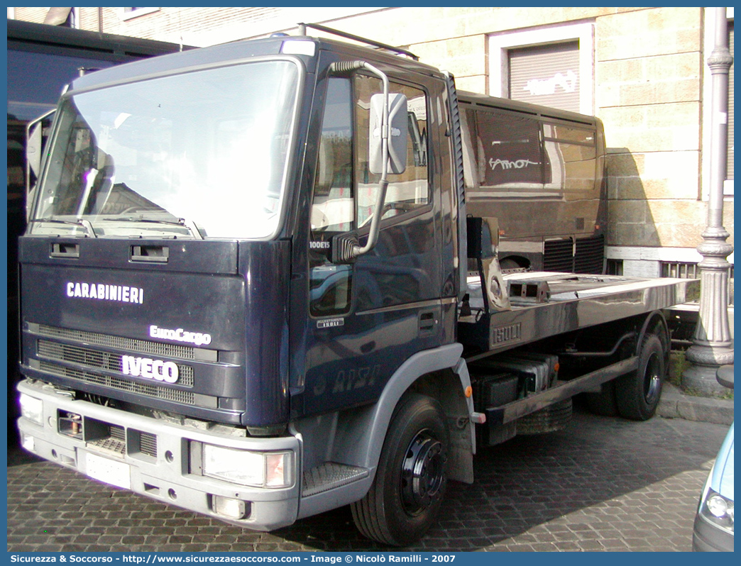 CC 095DJ
Arma dei Carabinieri
Iveco EuroCargo 100E15 I serie
Allestitore Isoli S.p.A.
Parole chiave: CC;C.C.;Arma;dei;Carabinieri;Iveco;EuroCargo;100E15;Isoli