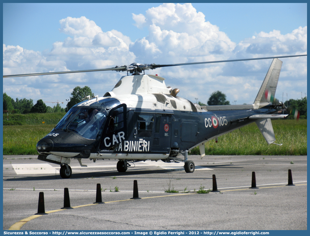 MM81317 / CC 105
Arma dei Carabinieri
Raggruppamento Carabinieri Aeromobili
Agusta A109 AII
Parole chiave: CC;C.C.;Arma;Carabinieri;Raggruppamento;Aeromobili;Agusta;A109