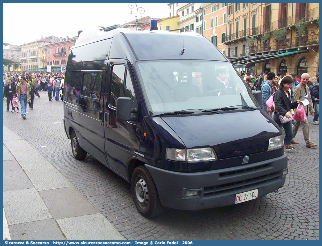 CC 271DL
Arma dei Carabinieri
Fiat Ducato II serie
Stazione Mobile
Allestitore Elevox S.r.l.
Parole chiave: CC;C.C.;Arma;Carabinieri;Fiat;Ducato;Stazione;Mobile;Elevox