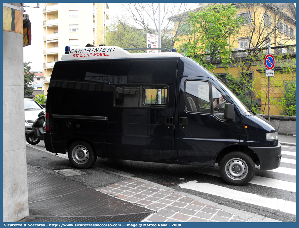 CC AB613
Arma dei Carabinieri
Fiat Ducato II serie
Stazione Mobile
Allestitore Elevox S.r.l.
Parole chiave: CC;C.C.;Arma;Carabinieri;Fiat;Ducato;Stazione;Mobile;Elevox