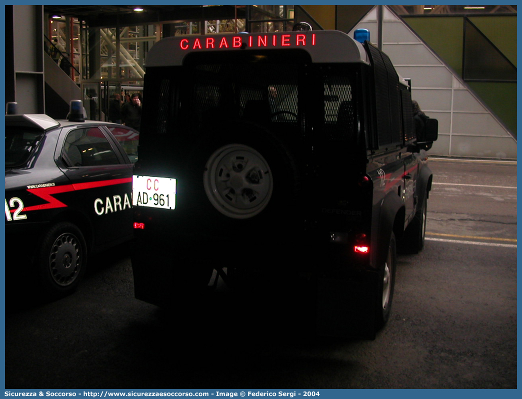 CC AD961
Arma dei Carabinieri
Battaglioni Mobili
Land Rover Defender 90
Parole chiave: CC;C.C.;Arma;dei;Carabinieri;Battaglioni;Mobili;Battaglione;Mobile;Land;Rover;Defender;90