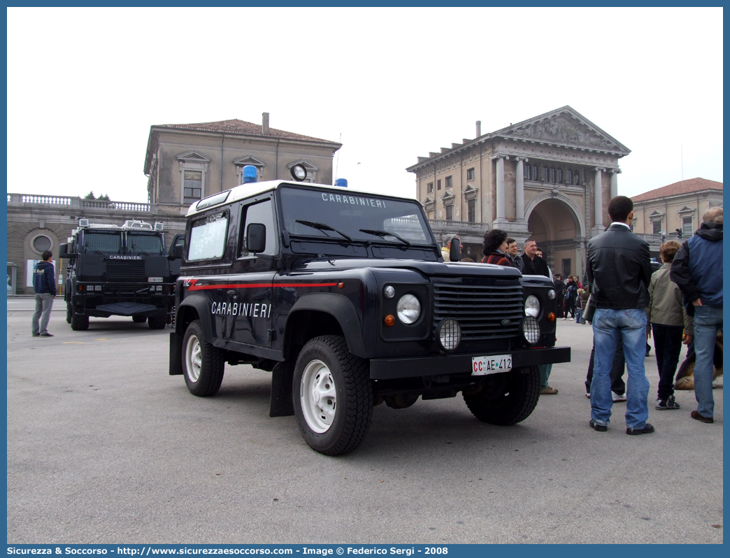 CC AE412
Arma dei Carabinieri
Centro e Nuclei Cinofili
Land Rover Defender 90
Parole chiave: CCAE412;Arma dei Carabinieri;Centro e Nuclei Cinofili;Land Rover Defender 90