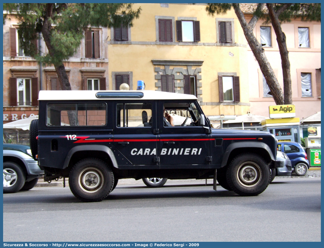 CC AJ235
Arma dei Carabinieri
Land Rover Defender 110
Parole chiave: CCAJ235;Arma dei Carabinieri;Land Rover Defender 110