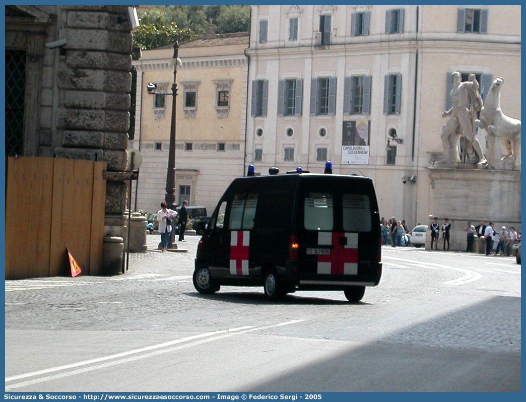 CC AJ606
Arma dei Carabinieri
Servizio Sanitario
Fiat Ducato II serie
Parole chiave: CC;C.C.;Arma;dei;Carabinieri;Servizio;Sanitario;Ambulanza;Autoambulanza;Fiat;Ducato