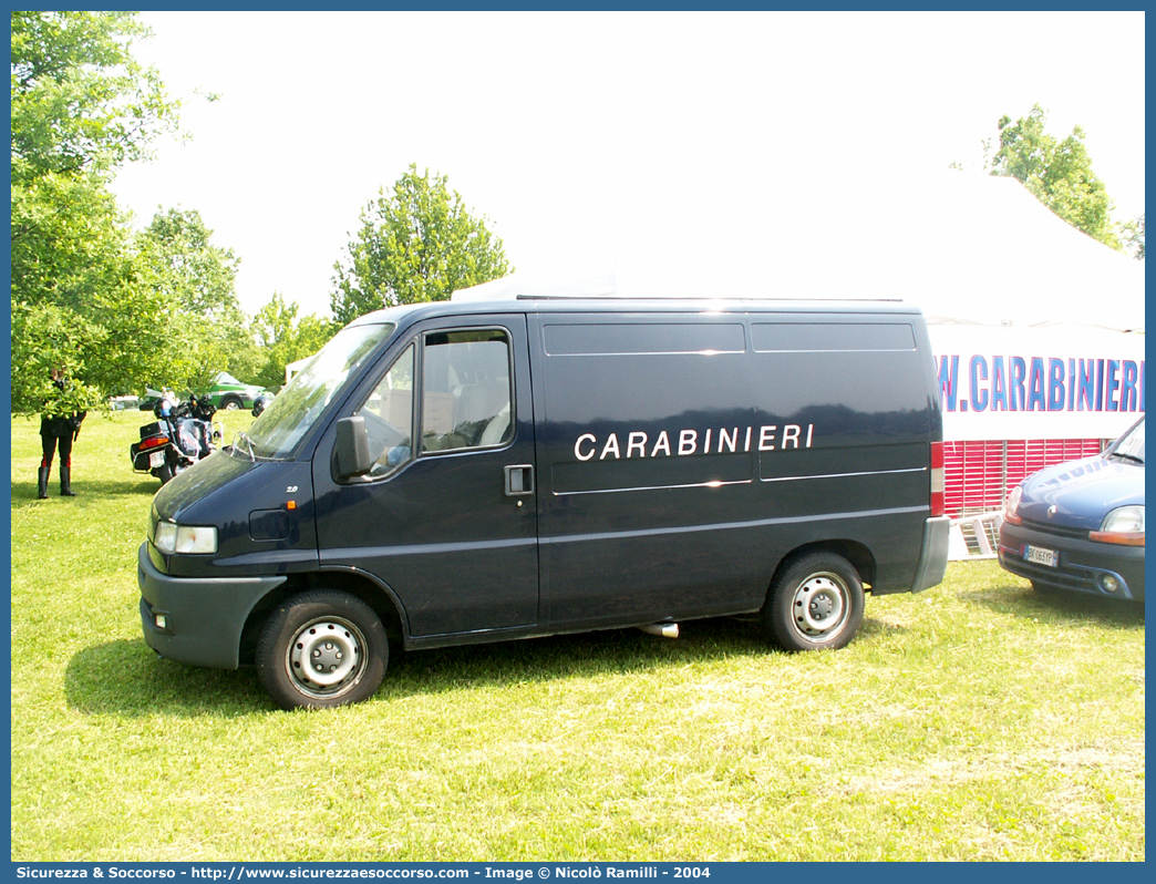 CC AN084
Arma dei Carabinieri
Fiat Ducato II serie
Parole chiave: CC;C.C.;Arma;dei;Carabinieri;Fiat;Ducato