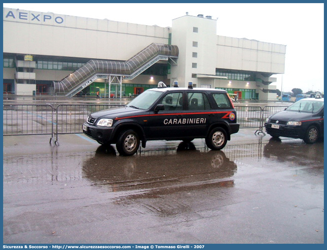 CC BA608
Arma dei Carabinieri
Raggruppamento Carabinieri
Investigazioni Scientifiche
Honda CR-V I serie
Allestitore Elevox S.r.l.
Parole chiave: Arma dei Carabinieri;Raggruppamento Carabinieri Investigazioni Scientifiche;RACIS;RIS;Honda CR-V I serie