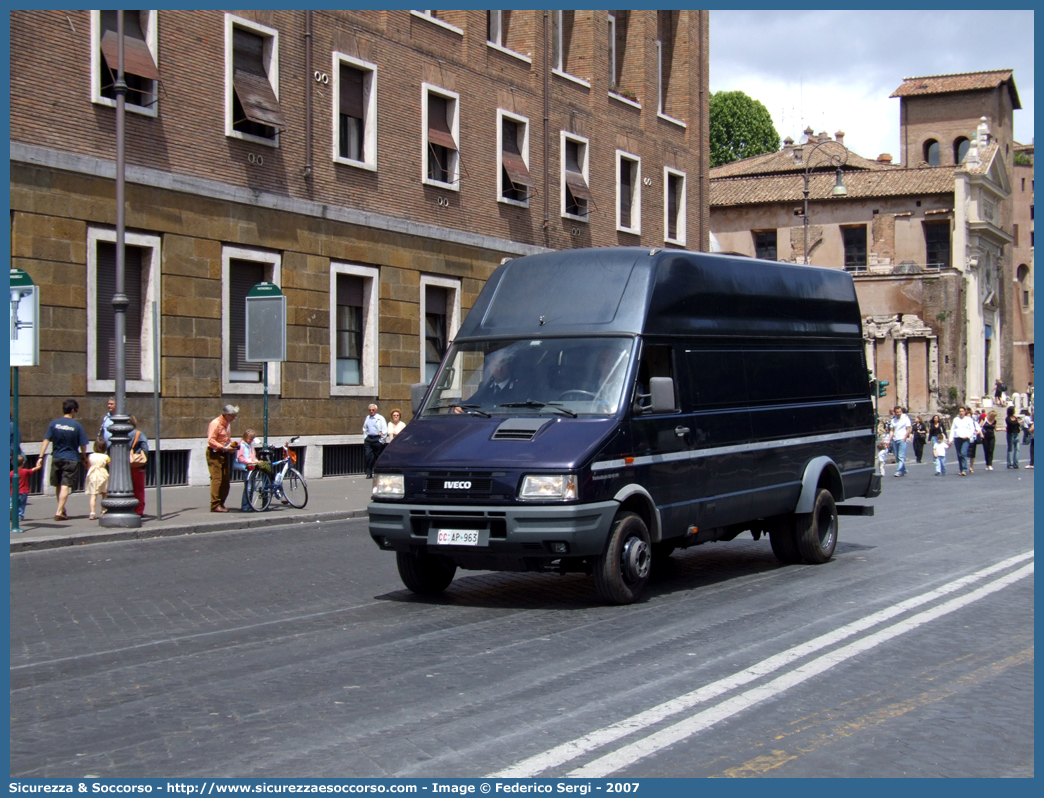 CC AP963
Arma dei Carabinieri
Iveco TurboDaily 45-10 II serie
Parole chiave: CCAP963;Arma dei Carabinieri;Iveco TurboDaily 45-10 II serie