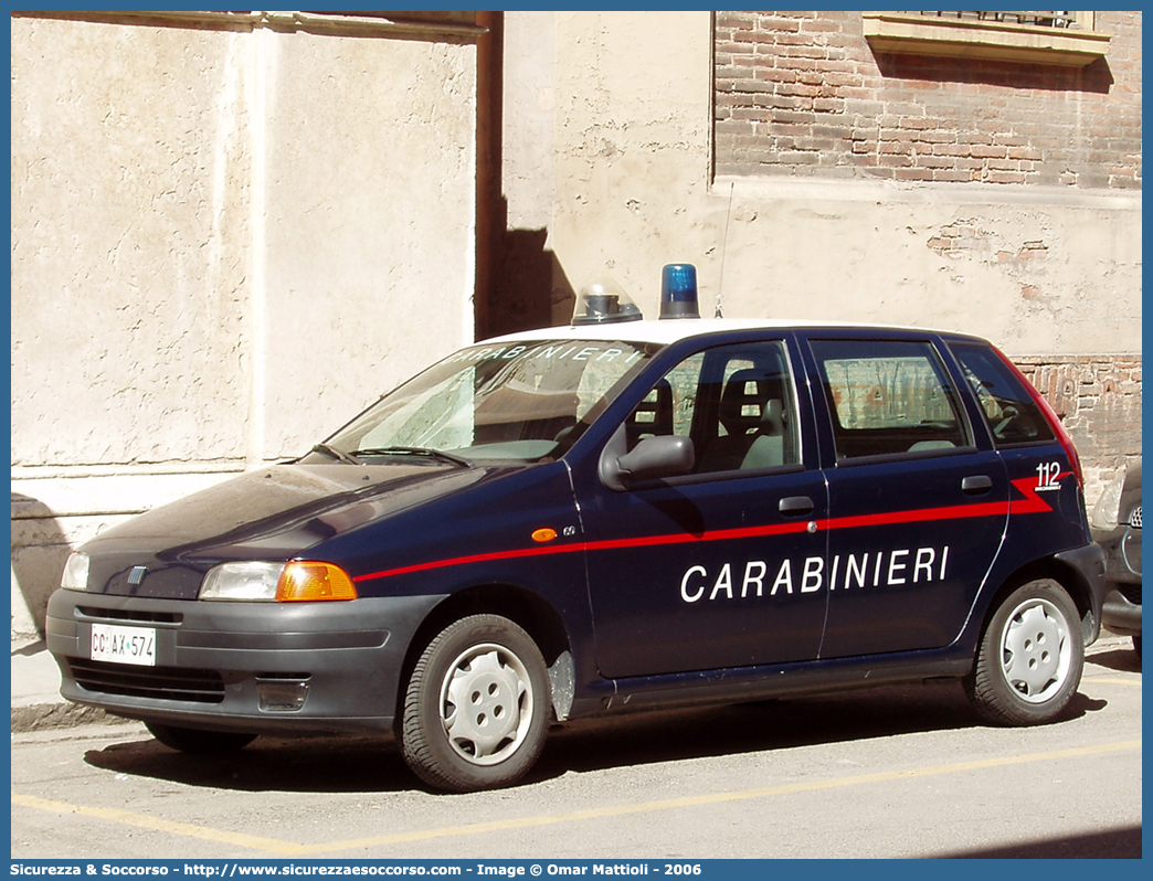 CC AX574
Arma dei Carabinieri
Fiat Punto I serie
Allestitore Elevox S.r.l.
Parole chiave: CC;C.C.;Arma;dei;Carabinieri;Fiat;Punto;Elevox