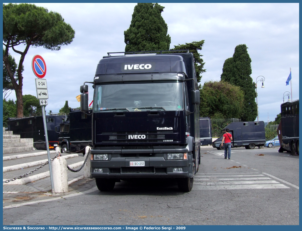 CC BC231
Arma dei Carabinieri
4° Reggimento Carabinieri a Cavallo
Iveco EuroTech 350
Parole chiave: CC;C.C.;Arma;dei;Carabinieri;Reggimento;a;Cavallo;Iveco;EuroTech;350