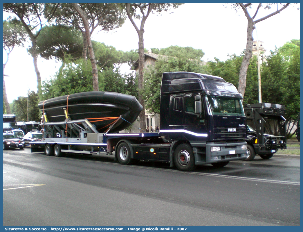 CC BN885
Arma dei Carabinieri
G.I.S. Gruppo d' Intervento Speciale
Iveco EuroStar 440E48
Parole chiave: CCBN885;Arma dei Carabinieri;G.I.S. Gruppo d'Intervento Speciale;Iveco EuroStar 440E48