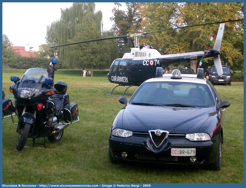 CC BR679
Arma dei Carabinieri
Alfa Romeo 156 I serie
Parole chiave: CC;C.C.;Arma;dei;Carabinieri;Nucleo;Operativo;e;Radiomobile;Radio Mobile;NORM;N.O.R.M.;NRM;N.R.M.;Alfa;Romeo;156