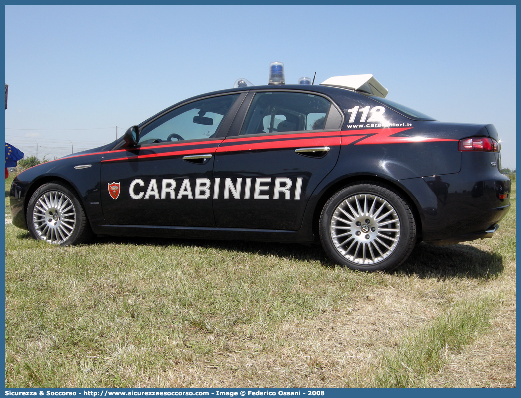 CC CB180
Arma dei Carabinieri
Alfa Romeo 159
Parole chiave: CC;C.C.;Arma;dei;Carabinieri;Alfa;Romeo;159;Radiomobile;CB180