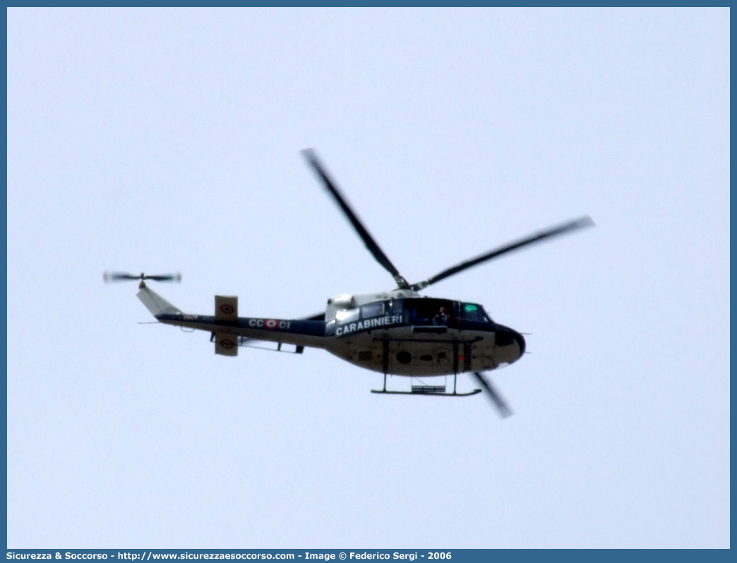 MM81166 / CC 01
Arma dei Carabinieri
Raggruppamento Carabinieri Aeromobili
Agusta Bell AB412 
Parole chiave: CC;C.C.;Arma;Carabinieri;Raggruppamento;Aeromobili;Agusta;Bell;AB412