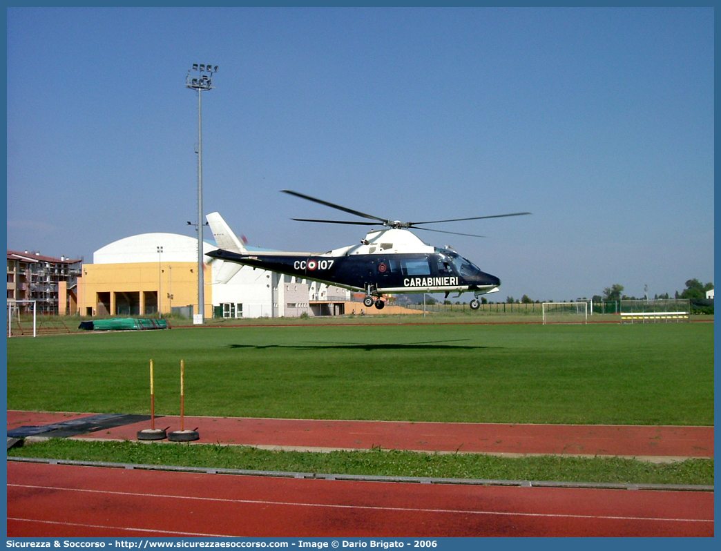 MM81219 / CC 107
Arma dei Carabinieri
Raggruppamento Carabinieri Aeromobili
Agusta A109 AII
Parole chiave: CC;C.C.;Arma;Carabinieri;Raggruppamento;Aeromobili;Agusta;A109;107