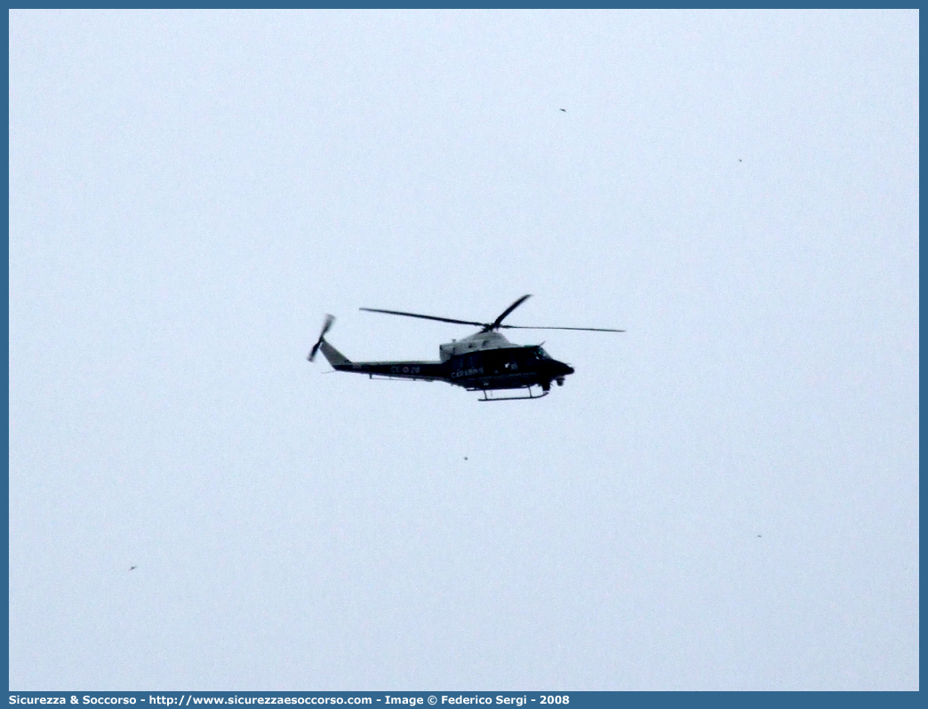 MM81462 / CC 28
Arma dei Carabinieri
Raggruppamento Carabinieri Aeromobili
Agusta Bell AB412 
Parole chiave: CC;C.C.;Arma;Carabinieri;Raggruppamento;Aeromobili;Agusta;Bell;AB412