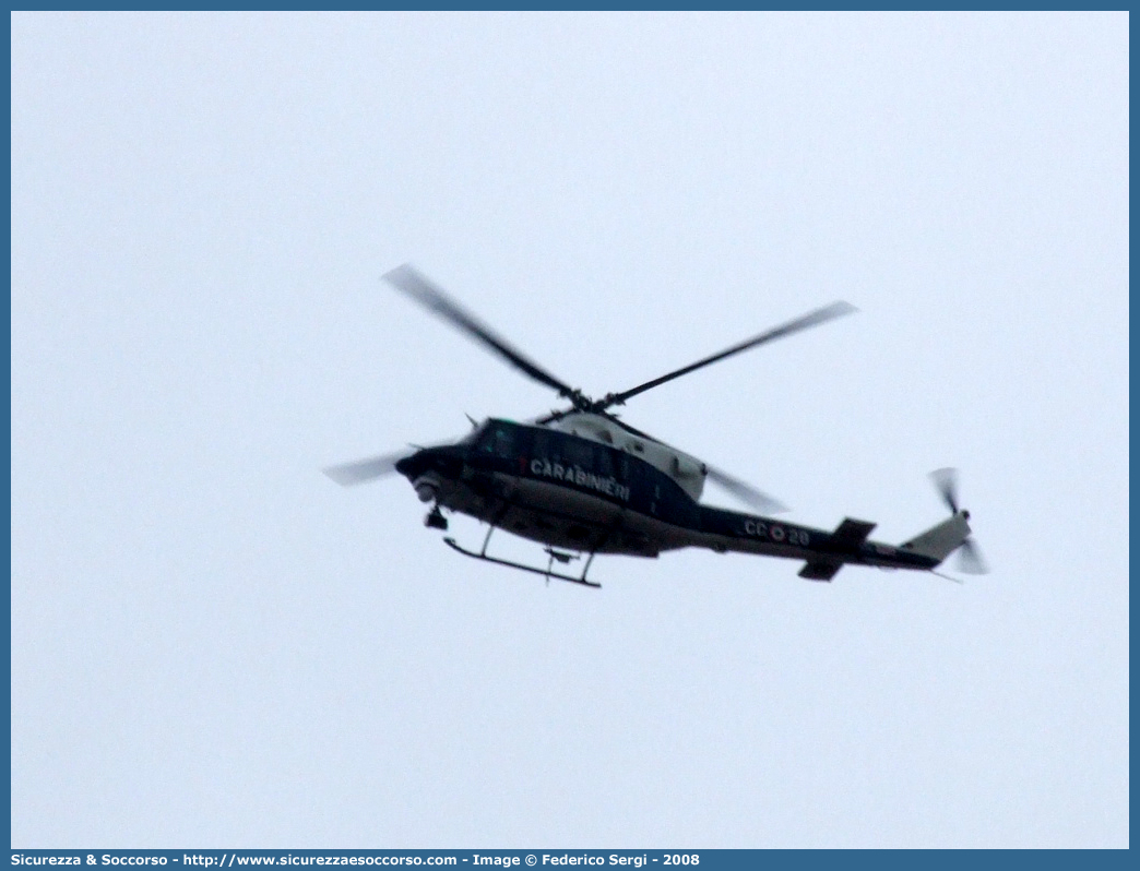 MM81462 / CC 28
Arma dei Carabinieri
Raggruppamento Carabinieri Aeromobili
Agusta Bell AB412 
Parole chiave: CC;C.C.;Arma;Carabinieri;Raggruppamento;Aeromobili;Agusta;Bell;AB412