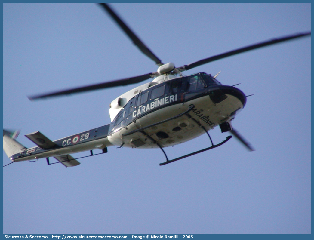 MM81463 / CC 29
Arma dei Carabinieri
Raggruppamento Carabinieri Aeromobili
Agusta Bell AB412 
Parole chiave: CC;C.C.;Arma;Carabinieri;Raggruppamento;Aeromobili;Agusta;Bell;AB412