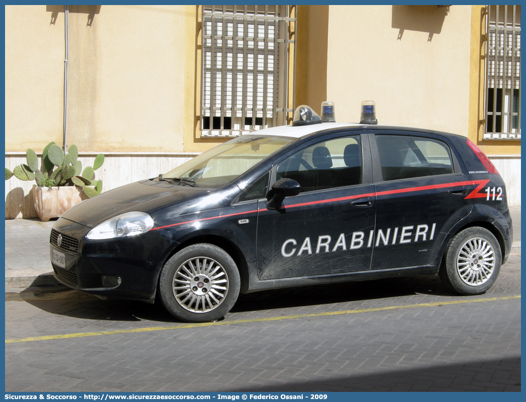 CC CK087
Arma dei Carabinieri
Fiat Grande Punto
Parole chiave: CC;C.C.;Arma;Carabinieri;Fiat;Grande;Punto;CK087