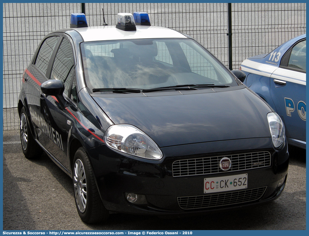 CC CK652
Arma dei Carabinieri
Fiat Grande Punto
Parole chiave: CC;C.C.;Arma;Carabinieri;Fiat;Grande;Punto;CK652