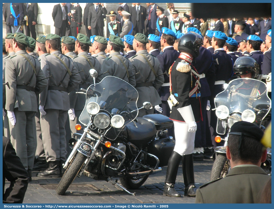 -
Arma dei Carabinieri
Reggimento Corazzieri
Moto Guzzi California 1100i
Parole chiave: CC;C.C.;Arma;dei;Carabinieri;Reggimento;Corazzieri;Moto;Guzzi;1100i;California