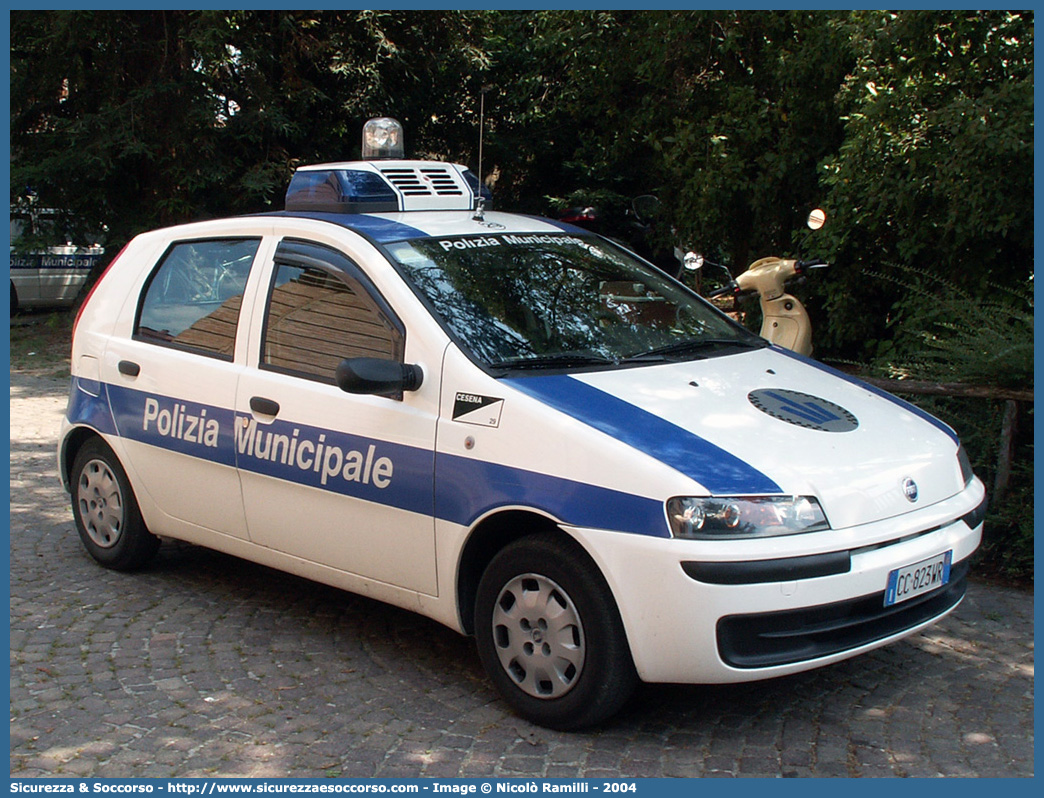 -
Polizia Municipale
Comune di Cesena
Fiat Punto II serie
Parole chiave: Polizia;Locale;Municipale;Cesena;Fiat;Punto