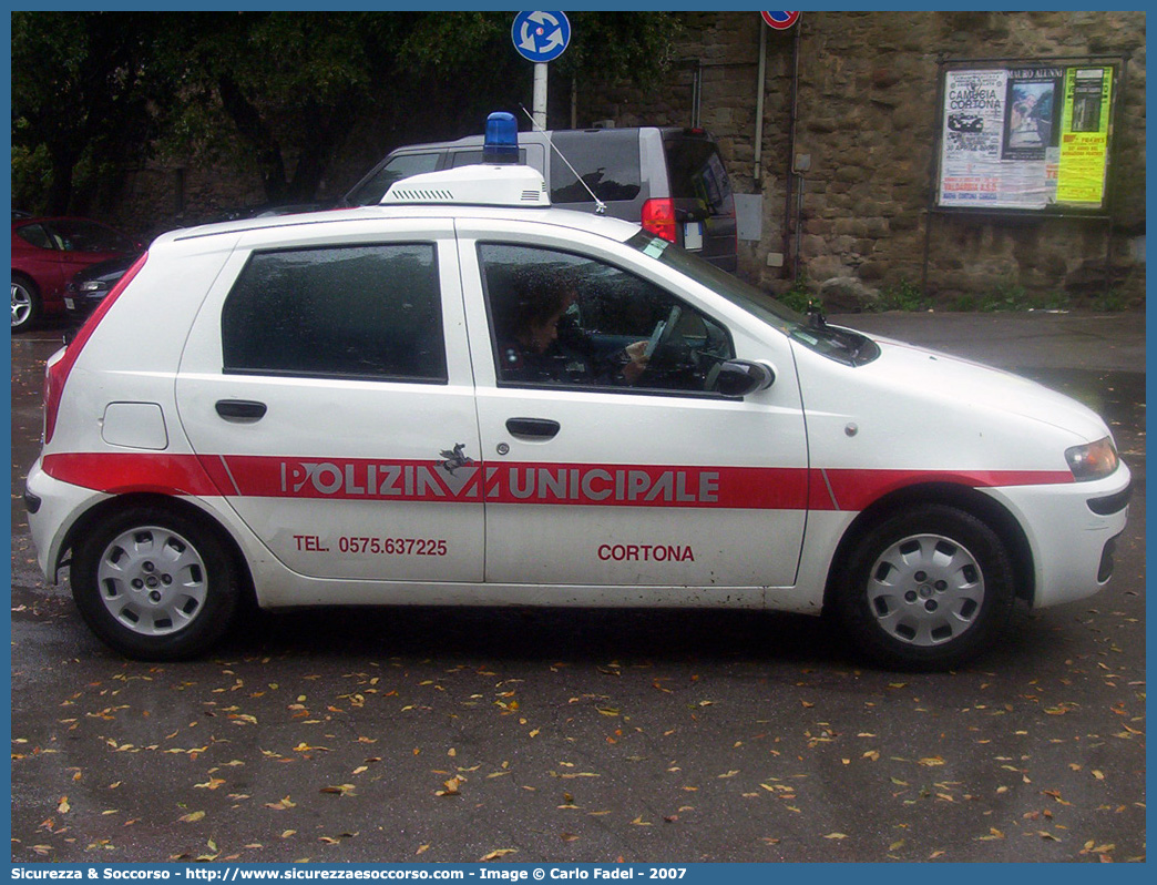 -
Polizia Municipale
Comune di Cortona
Fiat Punto II serie
Parole chiave: Polizia;Locale;Municipale;Cortona;Fiat;Punto