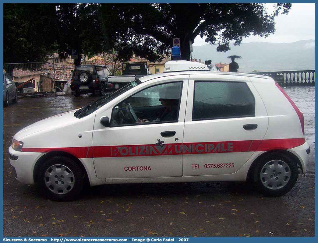 -
Polizia Municipale
Comune di Cortona
Fiat Punto II serie
Parole chiave: Polizia;Locale;Municipale;Cortona;Fiat;Punto