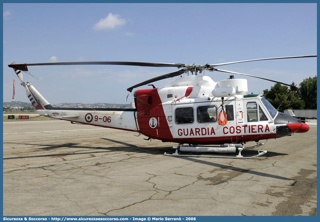 MM81474 / 9-06 "Koala 06"
Corpo delle Capitanerie di Porto
Guardia Costiera 
Agusta Bell AB412CP
Parole chiave: CP;GC;C.P.;G.C.;Guardia Costiera;Capitaneria di Porto;Agusta;Bell;AB;412;CP;9-06;9;06