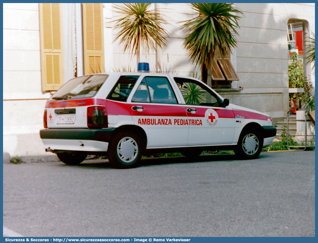 CRI 13680
Croce Rossa Italiana
Pietra Ligure
Fiat Tipo II serie
Allestitore Aricar S.p.A.
Parole chiave: CRI;C.R.I.;Croce Rossa Italiana;CRI13680;Pietra Ligure;Fiat Tipo II serie;Ambulanza Pediatrica;Aricar