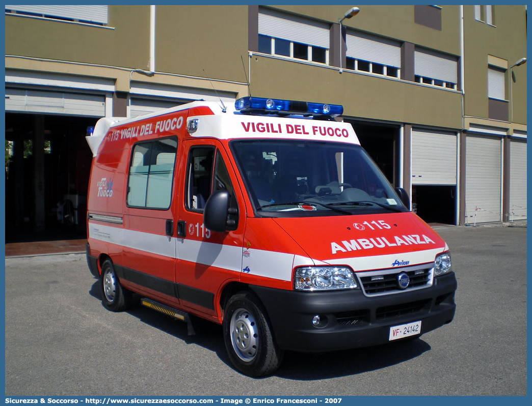 VF 24142
Corpo Nazionale Vigili del Fuoco
Servizio Sanitario
Fiat Ducato II serie restyling
Allestitore Aricar S.p.A.
Parole chiave: VVF;V.V.F.;Corpo;Nazionale;Vigili;del;Fuoco;Ambulanza;Servizio;Sanitario;Fiat;Ducato;Aricar