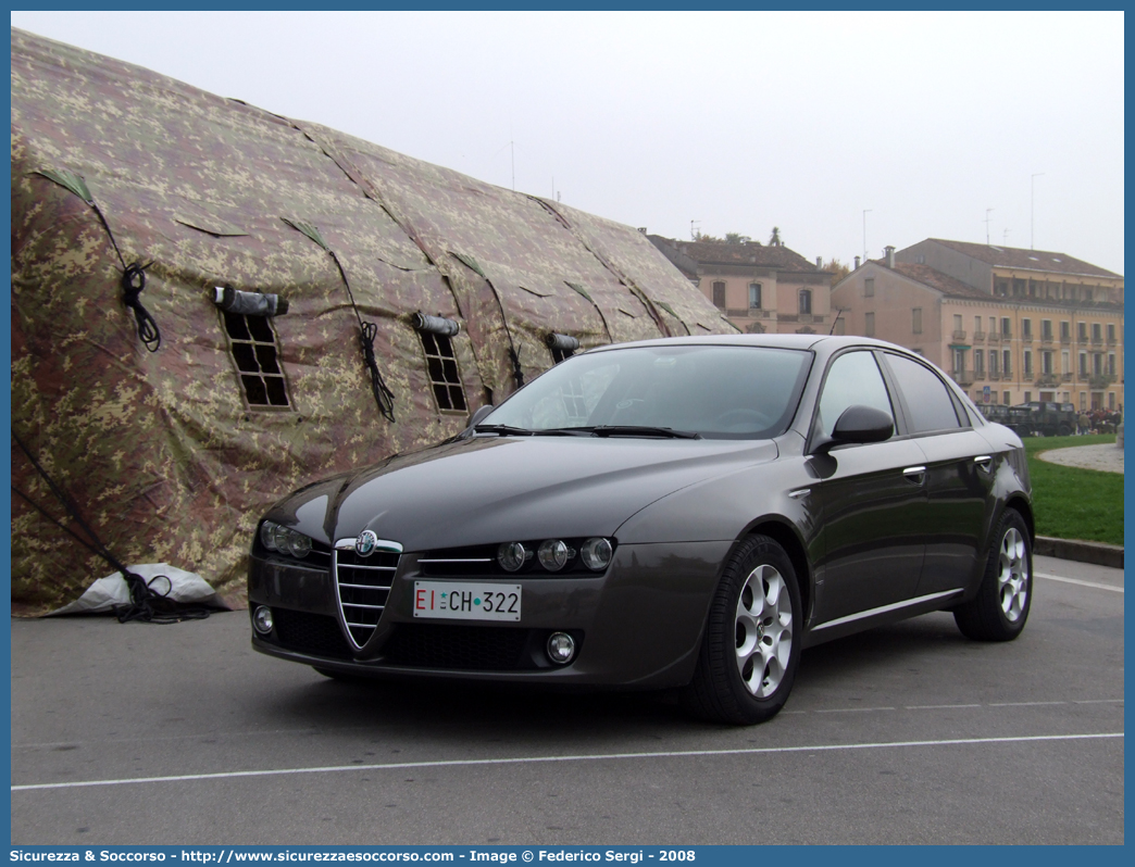 EI CH322
Esercito Italiano
Alfa Romeo 159
Parole chiave: EI;E.I.;Esercito;Italiano;Autovetture;Alfa Romeo;159