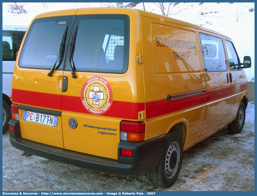 PC B17TN
Corpo Nazionale
Soccorso Alpino e Speleologico
Delegazione Alpina IV Trentino
Scuola Provinciale Tecnici
Volkswagen Transporter T4
Parole chiave: CNSAS;C.N.S.A.S.;Corpo;Nazionale;Soccorso;Alpino;Speleologico;Trentino;Trento;SAT;S.A.T.;Volkswagen;Transporter;T4;PC B17TN;PCB17TN