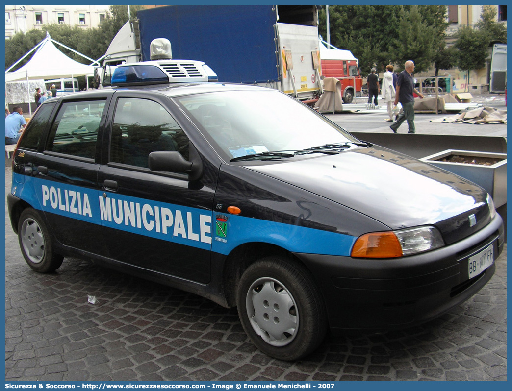 -
Polizia Municipale
Comune di Ferentillo
Fiat Punto I serie
Parole chiave: Polizia;Locale;Municipale;Ferentillo;Fiat;Punto