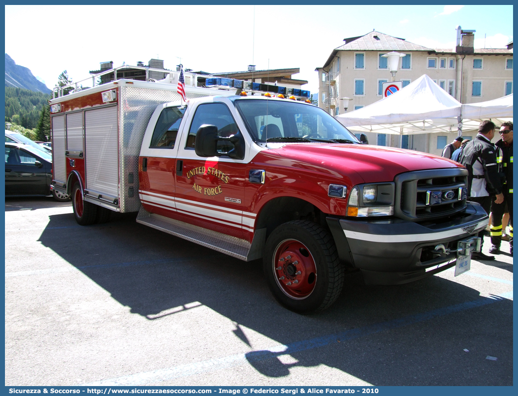 -
Allied Force in Italy
Fire & Emergency Service
Ford F550 Contender I serie
Parole chiave: AFI;A.F.I.;Allied Force;Italy;USAF;U.S.A.F.;Air Force;Fire;Emergency;Service;Ford;F550;Contender