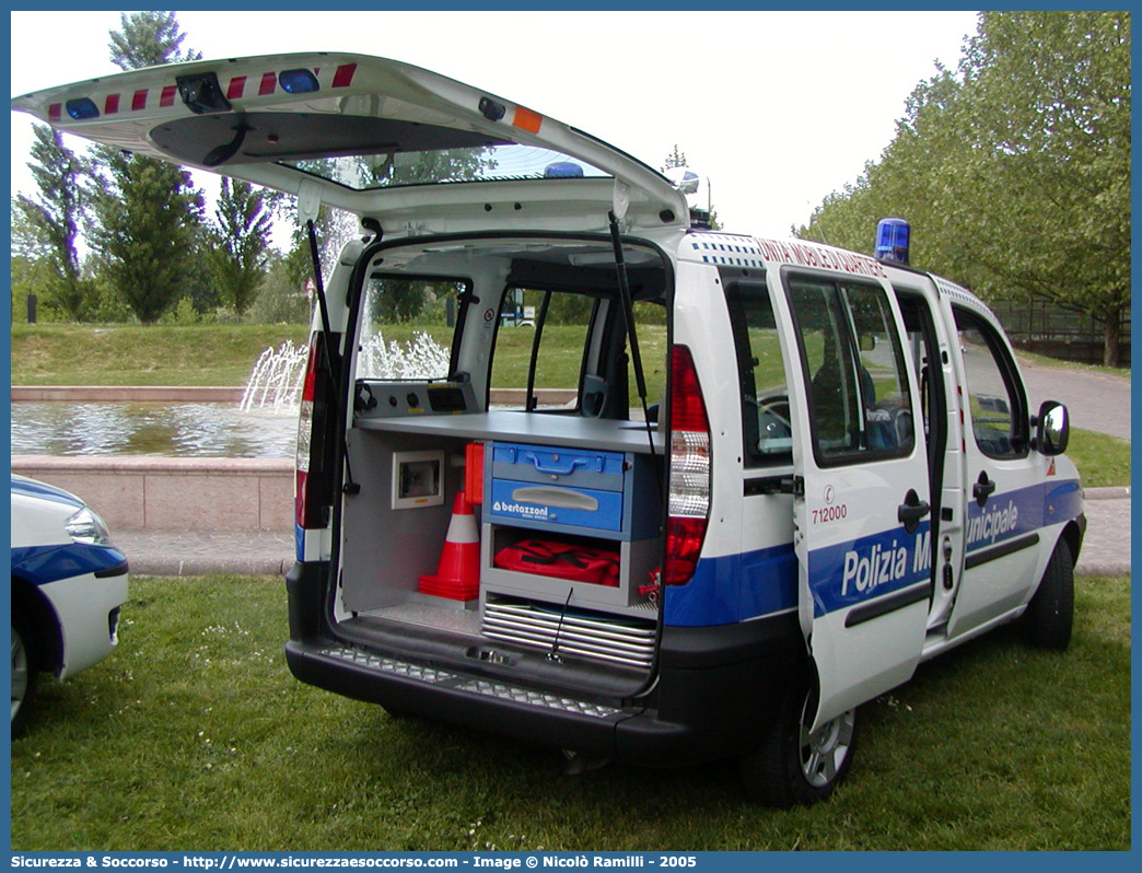 -
Polizia Municipale
Comune di Forlì
Nucleo Vigilanza di Quartiere
Fiat Doblò I serie
Allestitore Bertazzoni S.r.l.
Parole chiave: Polizia;Locale;Municipale;Forlì;Fiat;Doblò;Vigili;Vigilanza;Quartiere;Bertazzoni