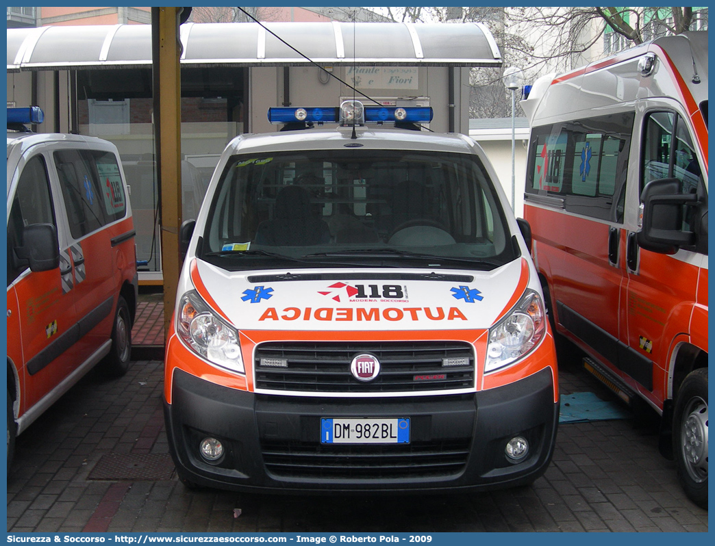 MO 1690
118 Modena Soccorso
Fiat Scudo IV serie
Allestitore Aricar S.p.A.
Parole chiave: 118;Modena;Soccorso;Automedica;Automedicalizzata;Auto Medica;Auto Medicalizzata;Fiat;Scudo;Aricar