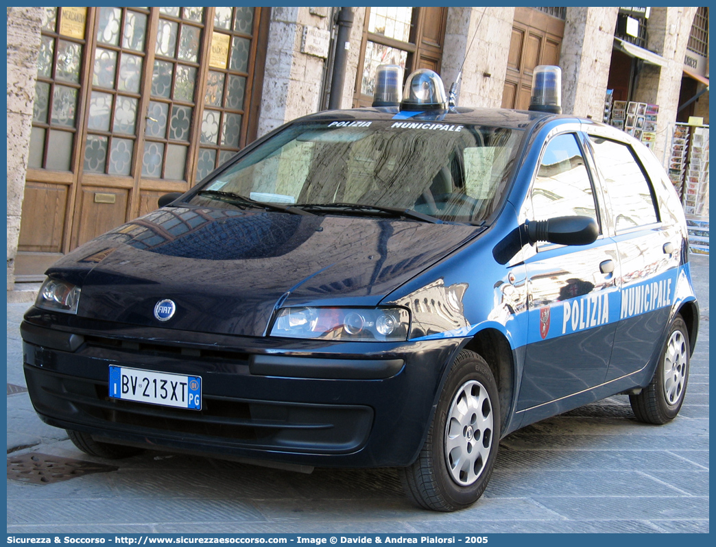 -
Polizia Municipale
Comune di Perugia
Fiat Punto II serie
Parole chiave: Polizia;Locale;Municipale;Perugia;Fiat;Punto