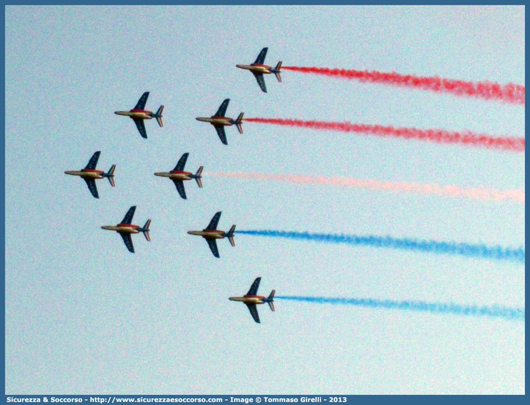 -
République Française
Armée de l'air
Patrouille de France
Dassault-Dornier Alpha Jet
Parole chiave: Repubblica;Francese;République;Française;Armée de l'air;Patrouille de France;Dassault;Dornier;Alpha;Jet