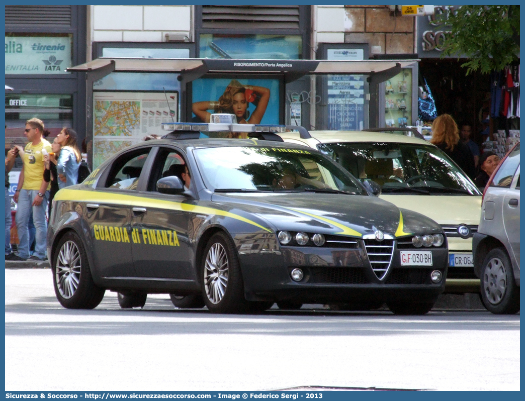 GdiF 030BH
Guardia di Finanza
Alfa Romeo 159
Parole chiave: GdiF;GDF;GF;Guardia;Finanza;Alfa;Romeo;159