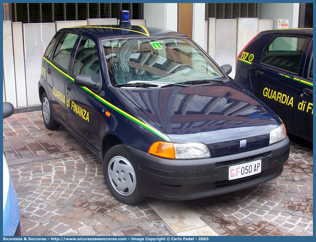 GdiF 050AP
Guardia di Finanza
Fiat Punto I serie
Parole chiave: GdiF;G.D.F.;GDF;Guardia di Finanza;Fiat;Punto I serie;050AP