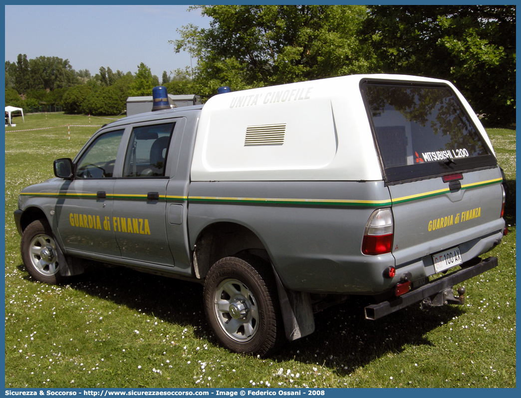 GdiF 100AX
Guardia di Finanza
Servizio Cinofili
Mitsubishi L200 III serie
Allestitore Elevox S.r.l.
Parole chiave: GdiF;G.D.F.;GDF;Guardia di Finanza;Servizio Cinofili;Mitsubishi;L200;Elevox